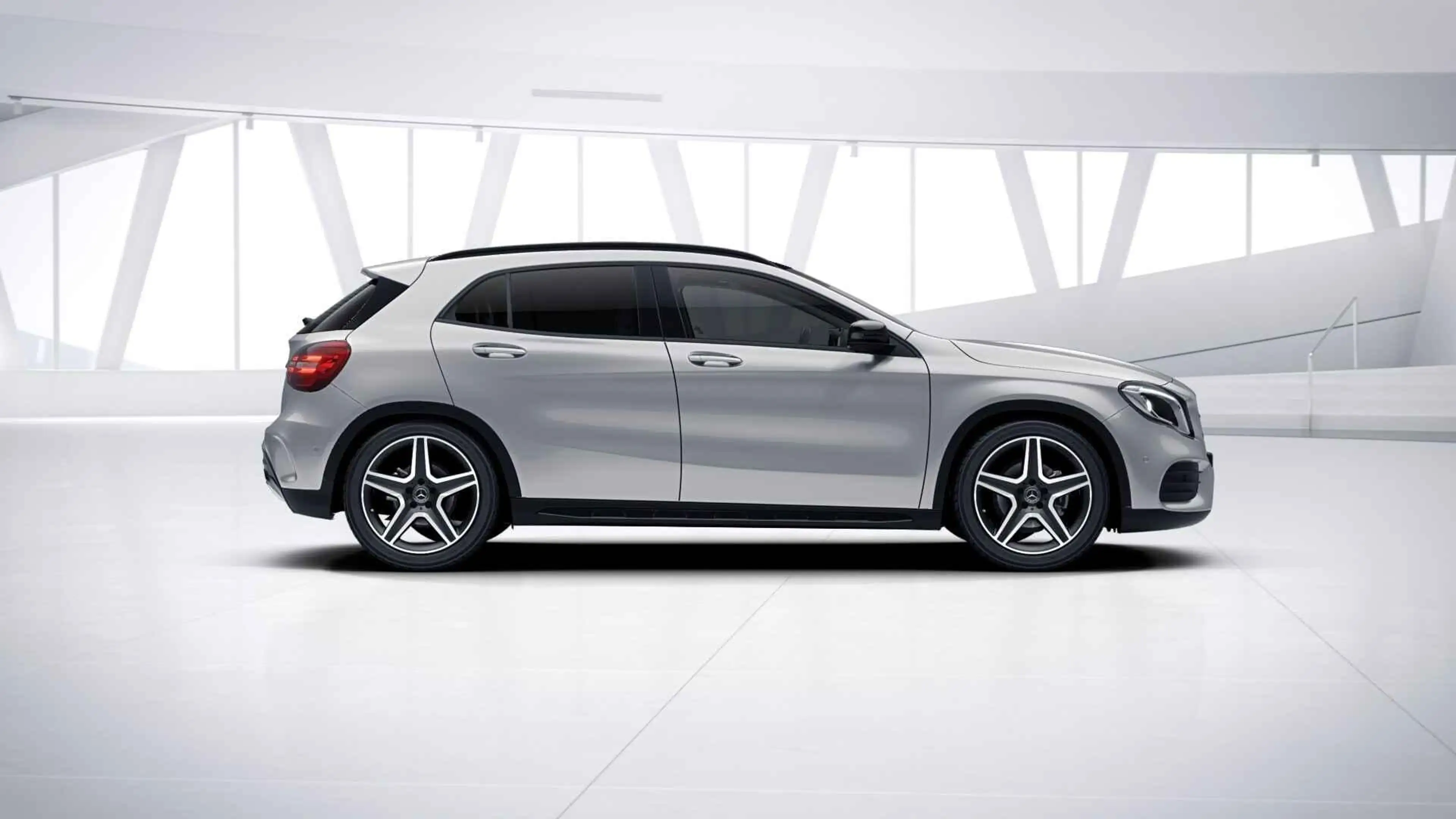 Mercedes-Benz GLA 180 AMG Line | Night Pack | Panoramisch Dak | Smartpho — photo 8