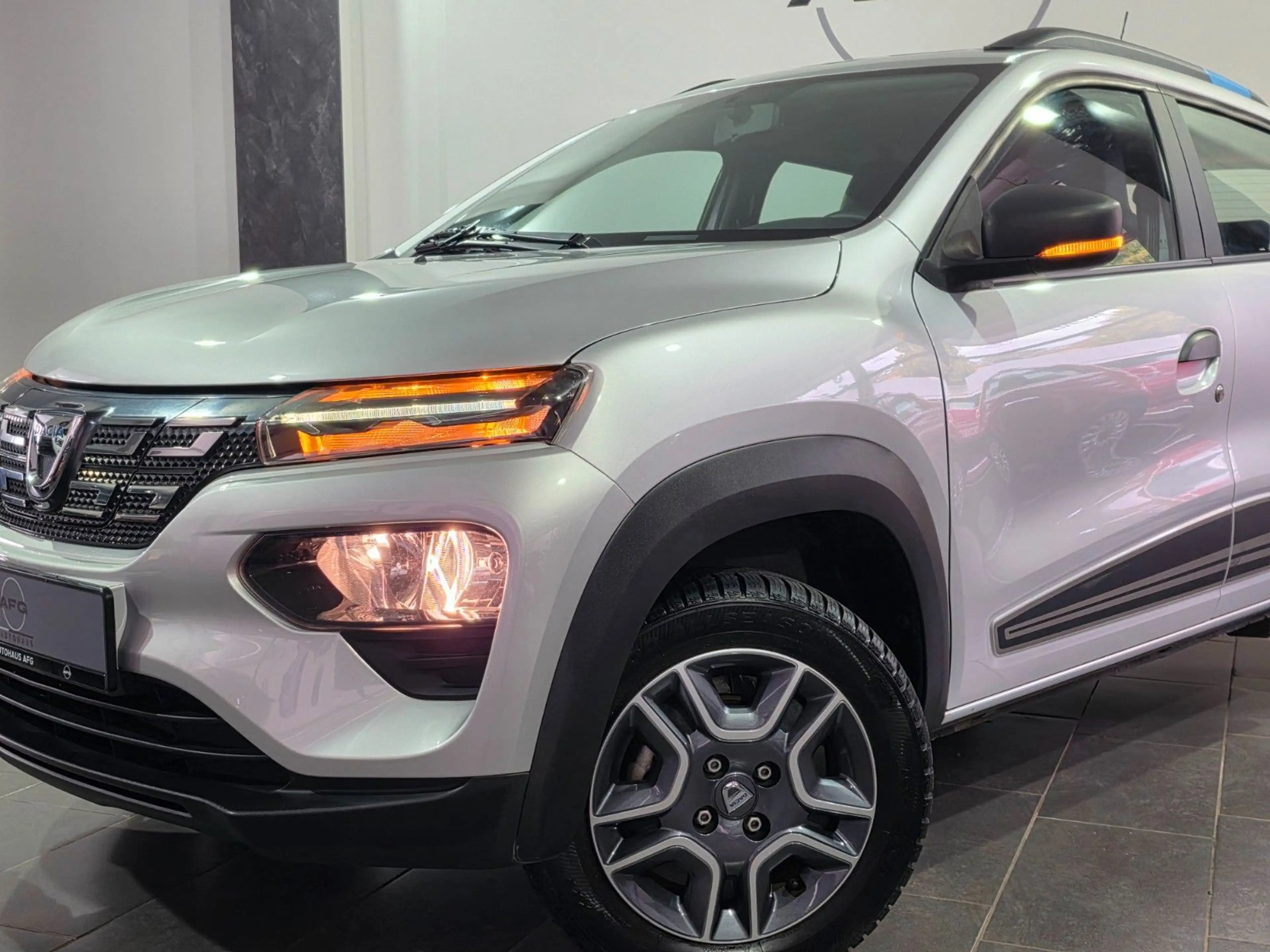 Dacia Spring Electric Comfort*NAVI*KAMERA*CARPLAY* — photo 9