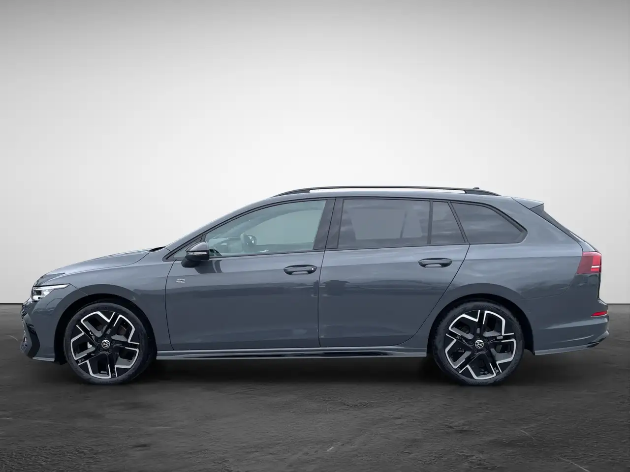 Volkswagen Golf Variant 1.5 eTSI DSG R-Line 4