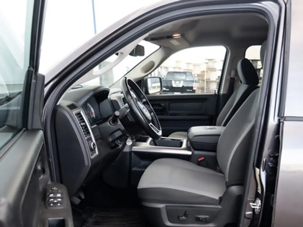 RAM 1500 fotografie RAM 1500