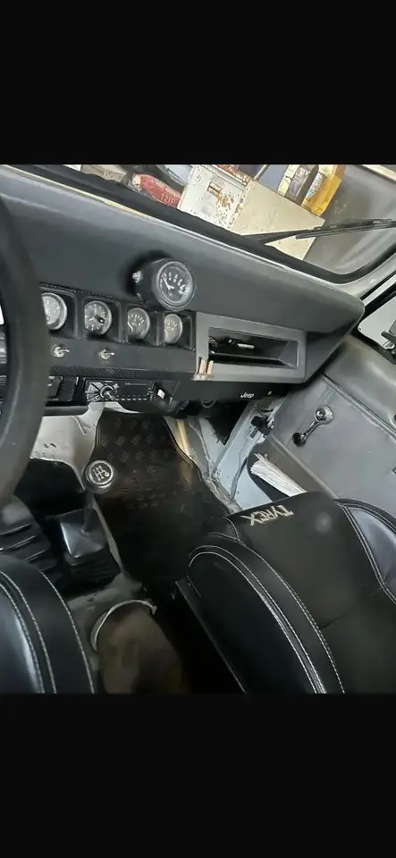 Jeep Wrangler Hard Top 2.5 Laredo, foto 1