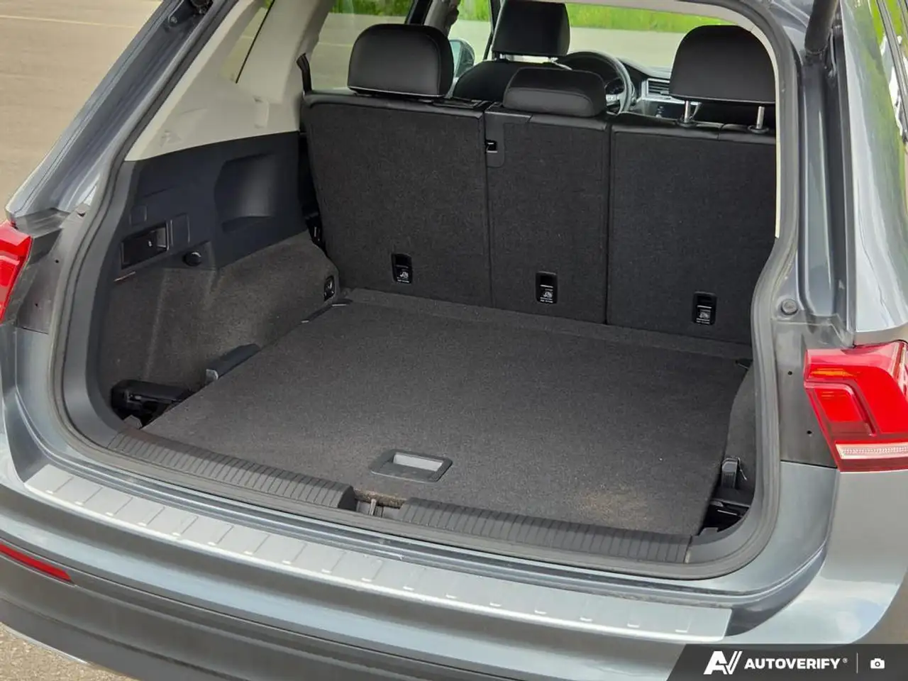 Volkswagen Tiguan снимка Volkswagen Tiguan