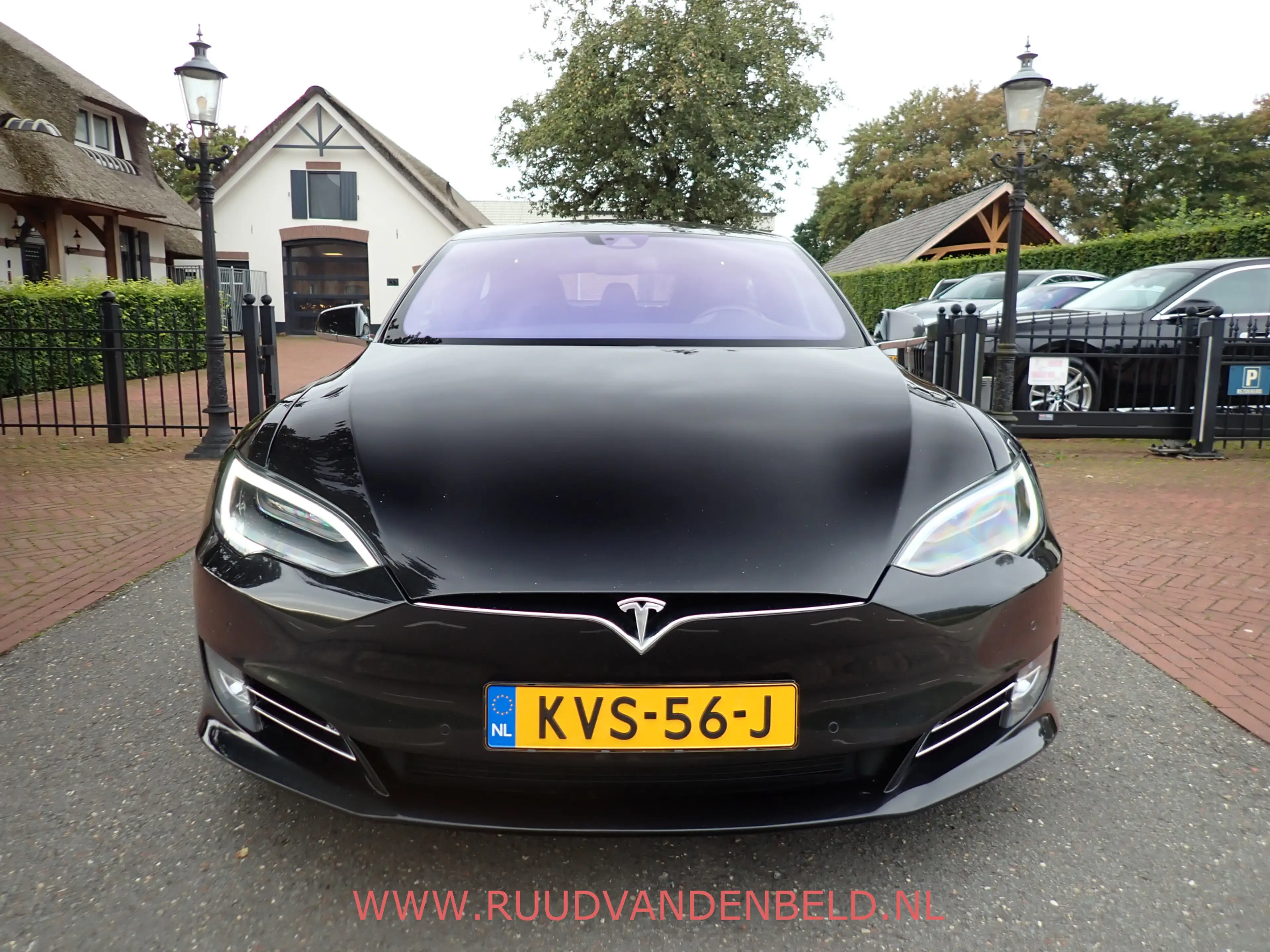 Tesla Model S 90D SOH 87% / CCS / AUTOPILOT / LUCHTVERING — photo 2