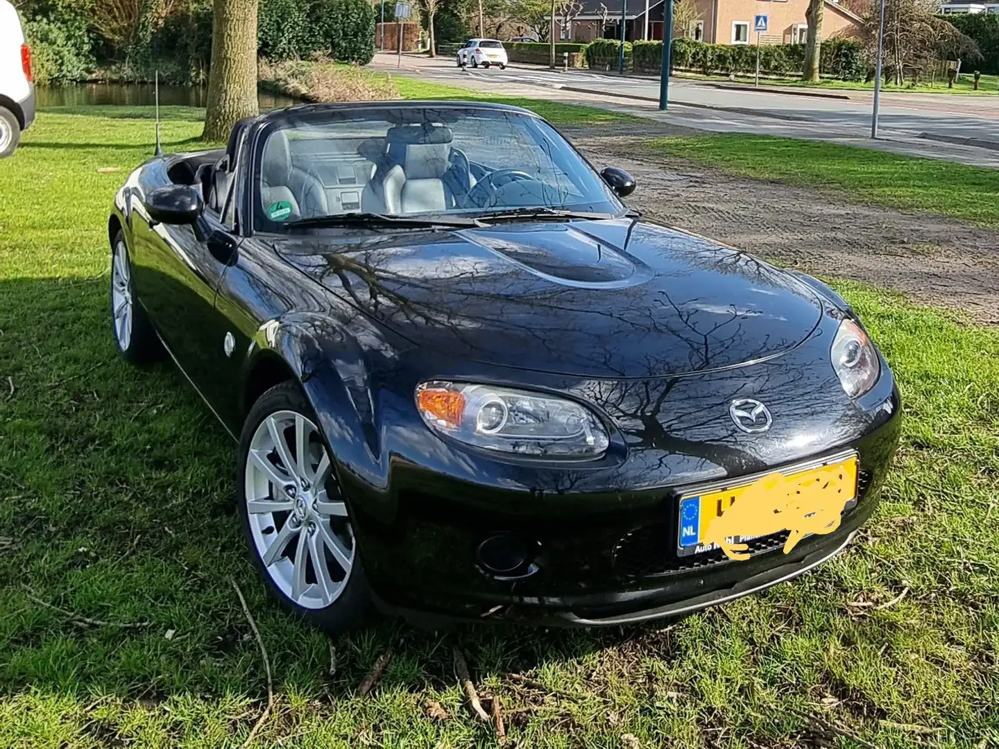 Mazda MX-5 1.8 Touring Zwart - 1