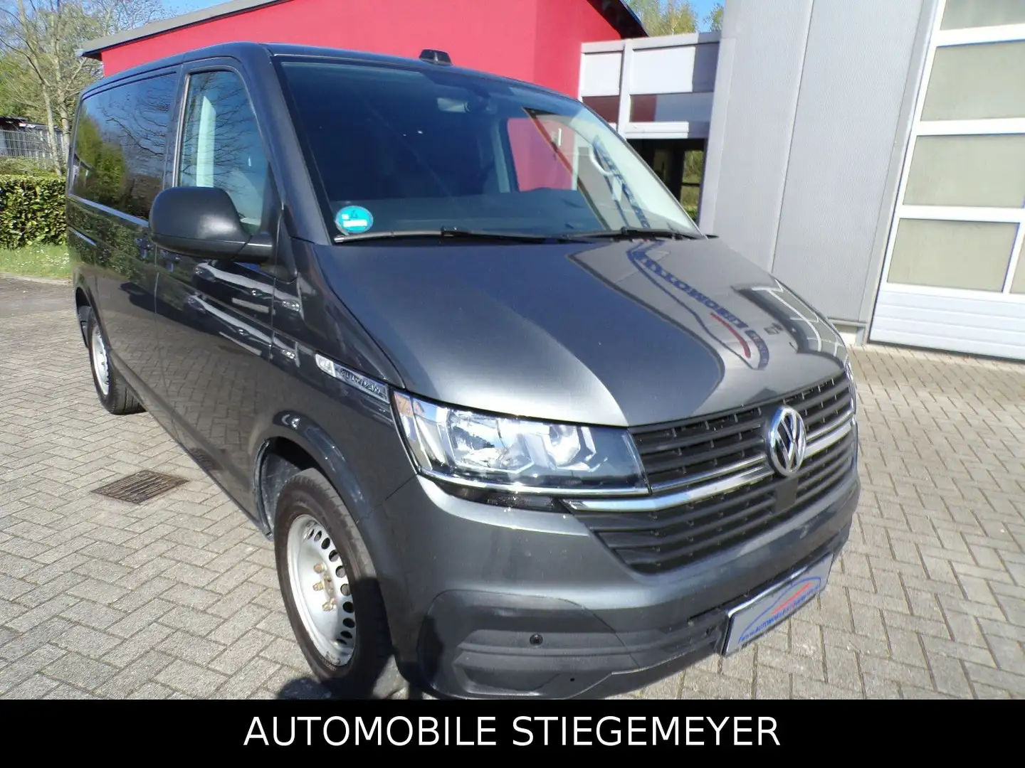 Volkswagen T6 Multivan T6.1 Transporter Multivan Gris - 1