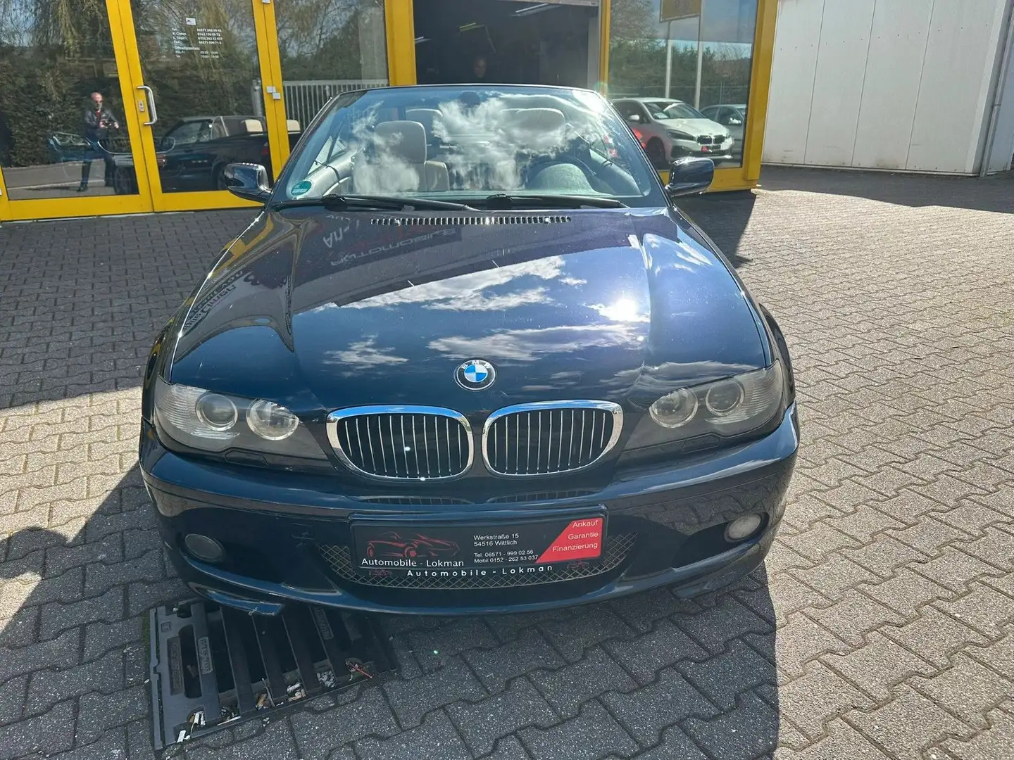 BMW 320 *CABRIO*BI-XE*NAVI*SHZ*M-PAKET* Modrá - 2