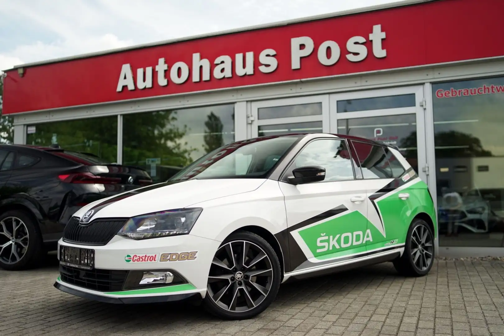 Skoda Fabia R5 Automatik ACC Kamera CarPlay Sitzheiz Weiß - 1