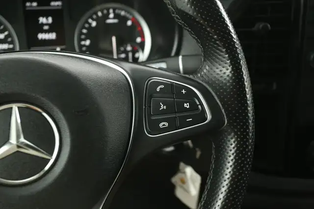 Mercedes-Benz Vito view 16