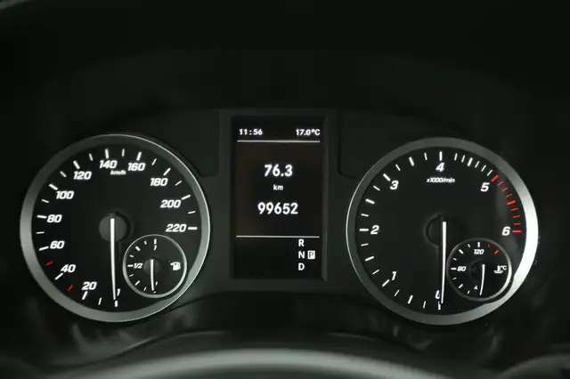 Mercedes-Benz Vito view 13
