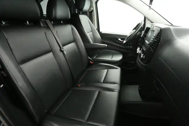 Mercedes-Benz Vito view 10