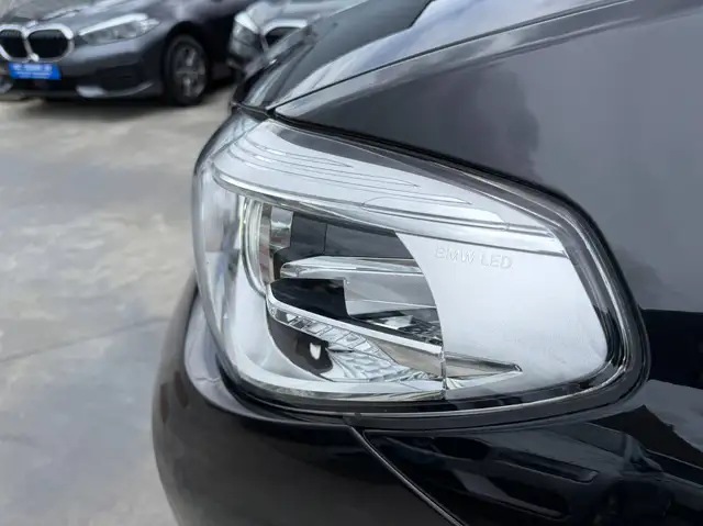 BMW X3 view 11