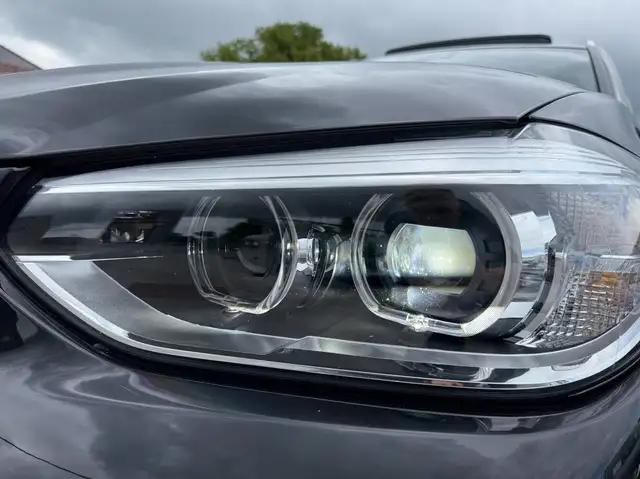 BMW X3 view 10