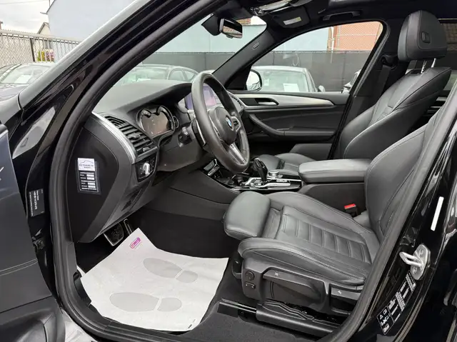 BMW X3 view 13