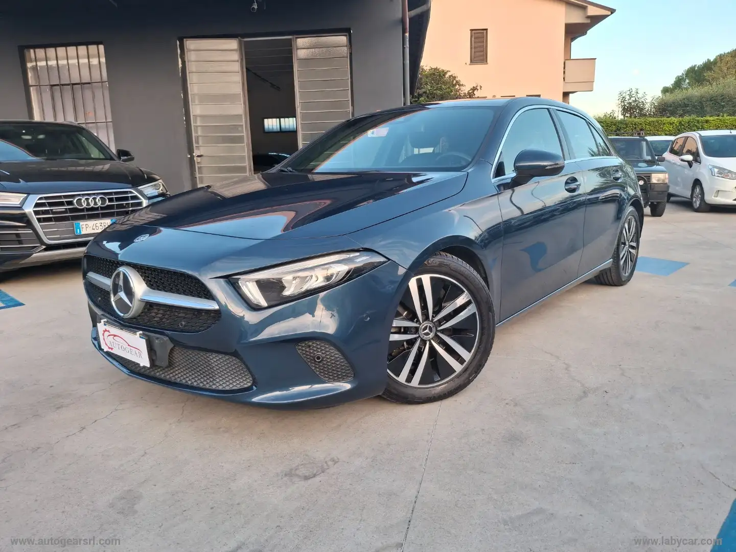 Mercedes-Benz A 200 A 200 d Automatic Sport Blau - 1