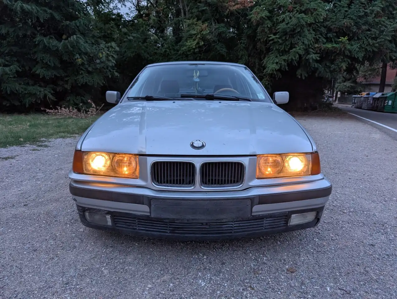 BMW 318i, foto 8