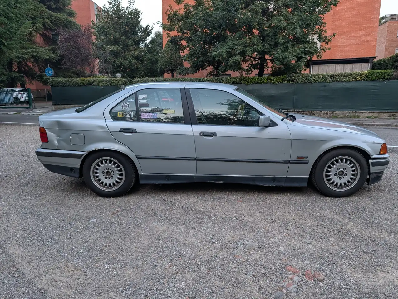 BMW 318i, foto 6
