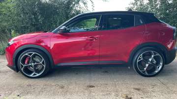 e-Junior 54 kWh Elettrica 280 Veloce Veloce Full Options toit ouvrant etc... Prix tvac Garantie possible Mai 2033