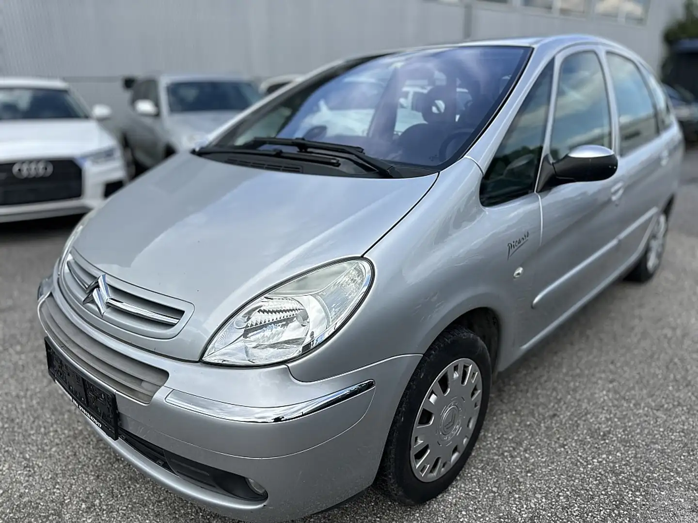 Citroen Xsara Picasso 1,6i emotion Silber - 1