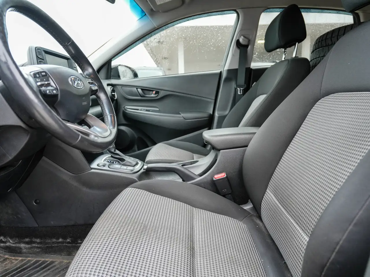 Hyundai KONA снимка Hyundai KONA