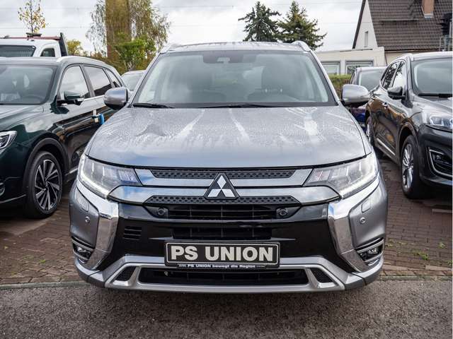 Mitsubishi Outlander 2.4 PHEV Plus 4WD 8-Fach LED 360°