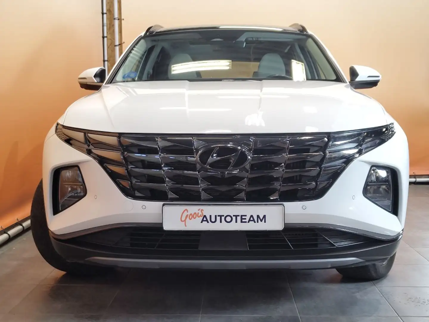 Hyundai TUCSON 1.6 T-GDI PHEV Premium Sky 4WD schuifdak | stoelve Wit - 2