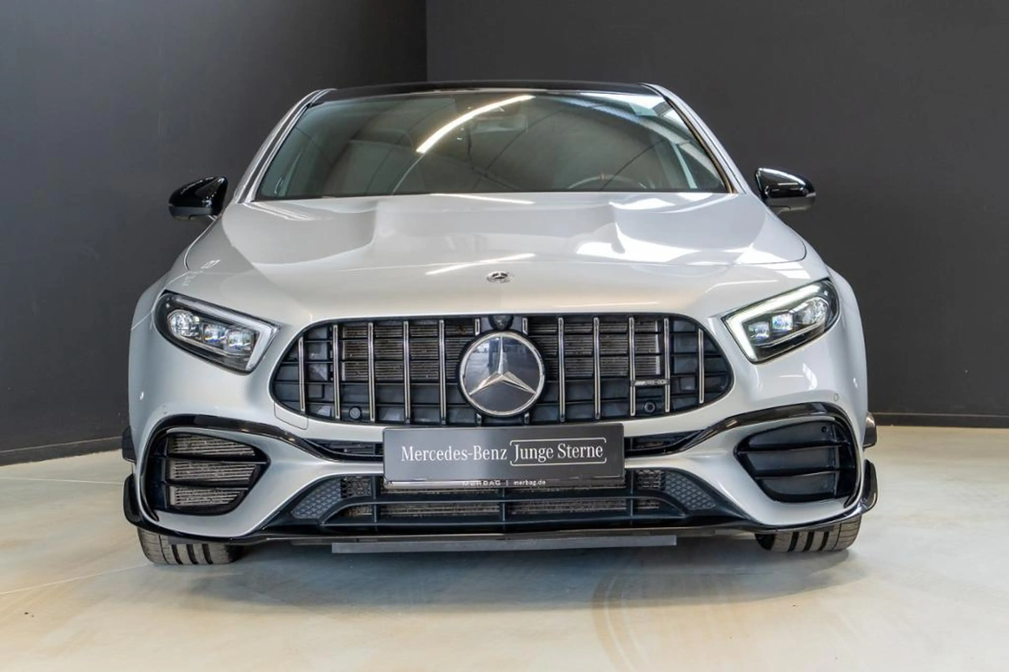 Mercedes-Benz A 45 AMG AMG A 45 S 4MATIC+  Kompaktlimousine * — photo 2