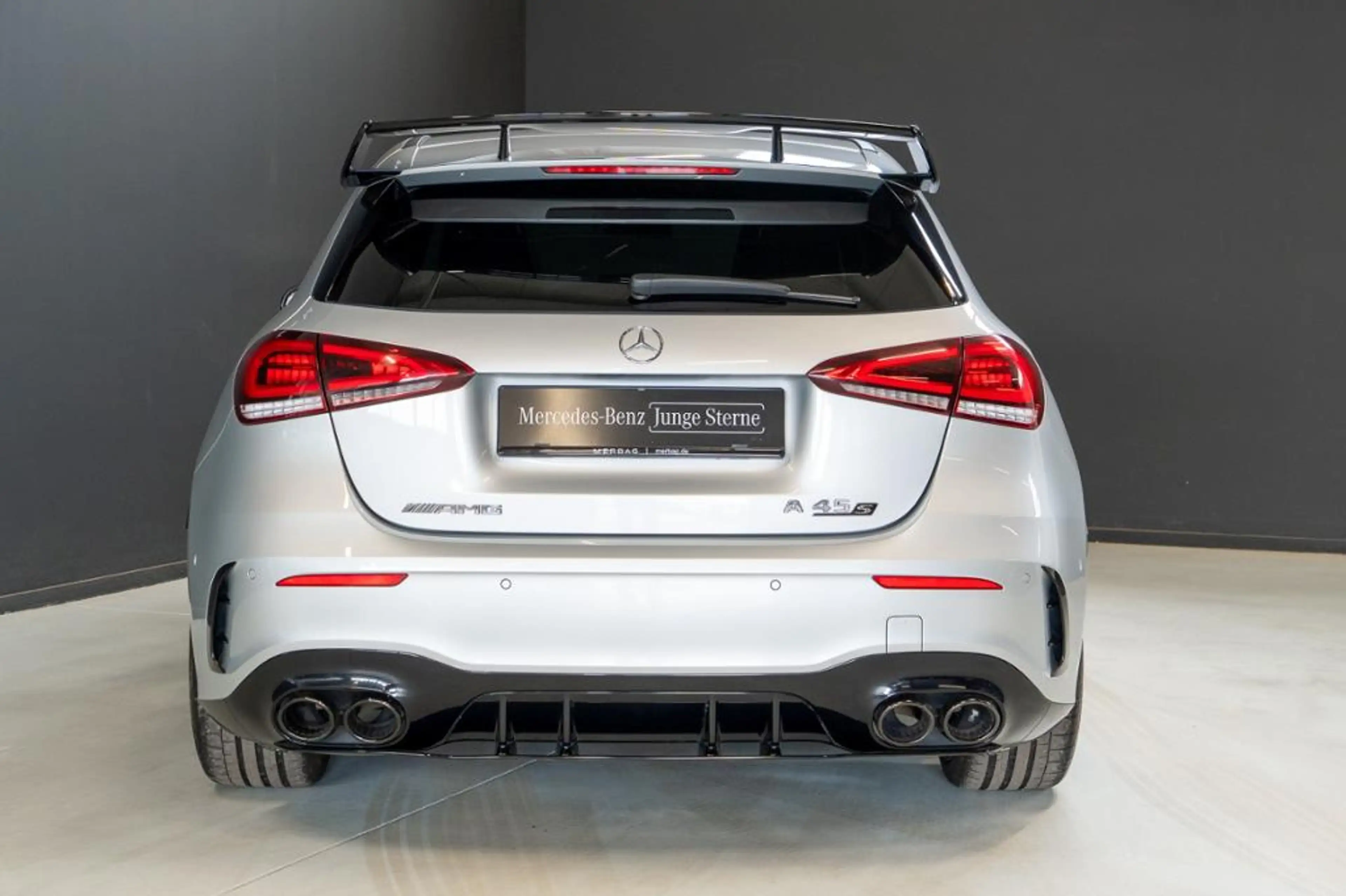 Mercedes-Benz A 45 AMG AMG A 45 S 4MATIC+  Kompaktlimousine * — photo 4