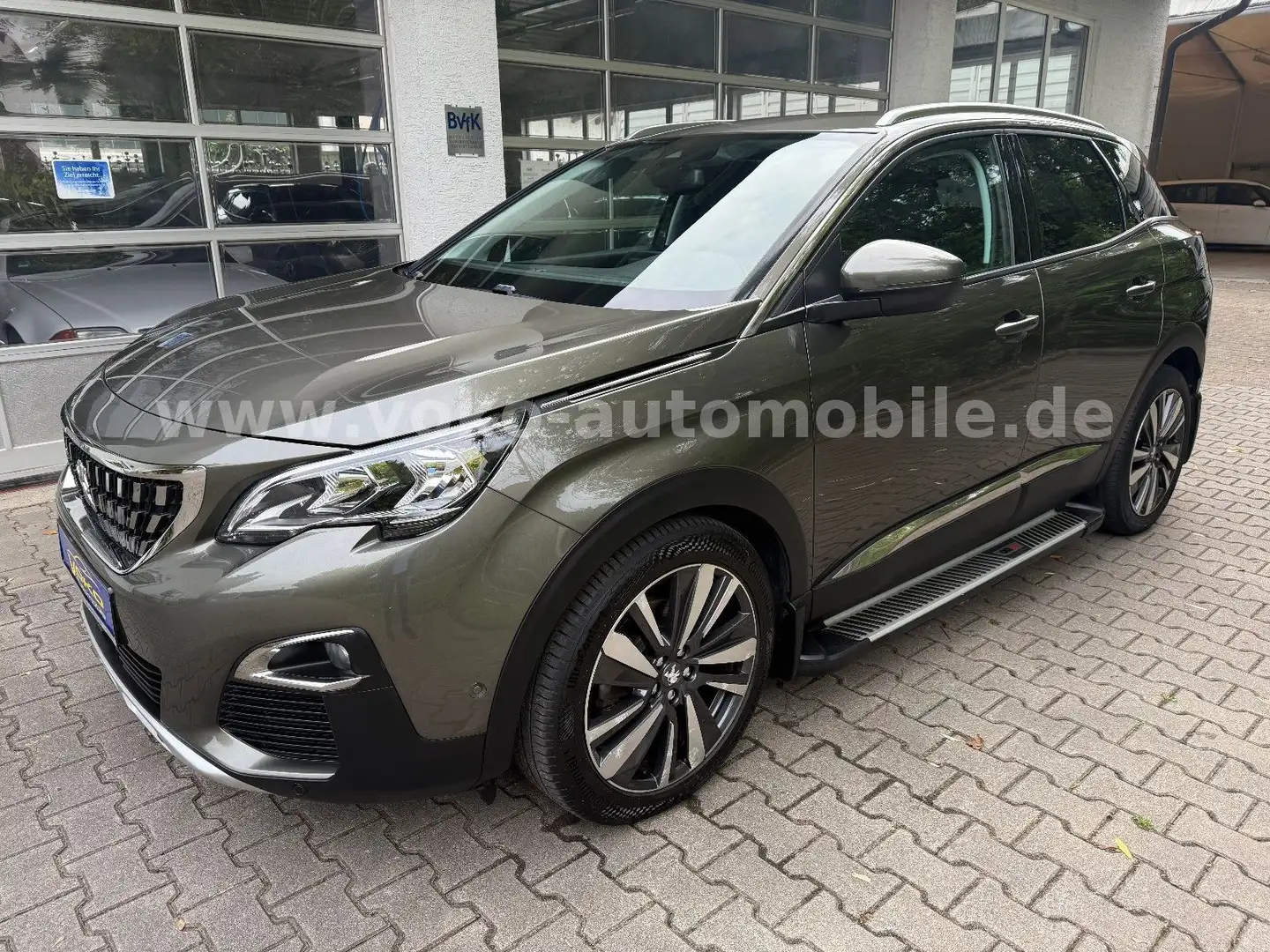 Peugeot 3008 1.5BlueHDI 130 Allure 69tkm 2.Hd. Grau - 2