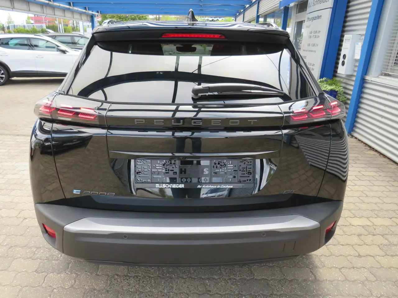Peugeot 2008 e- GT 50kWh Navi OBC 11kW Kamera 5