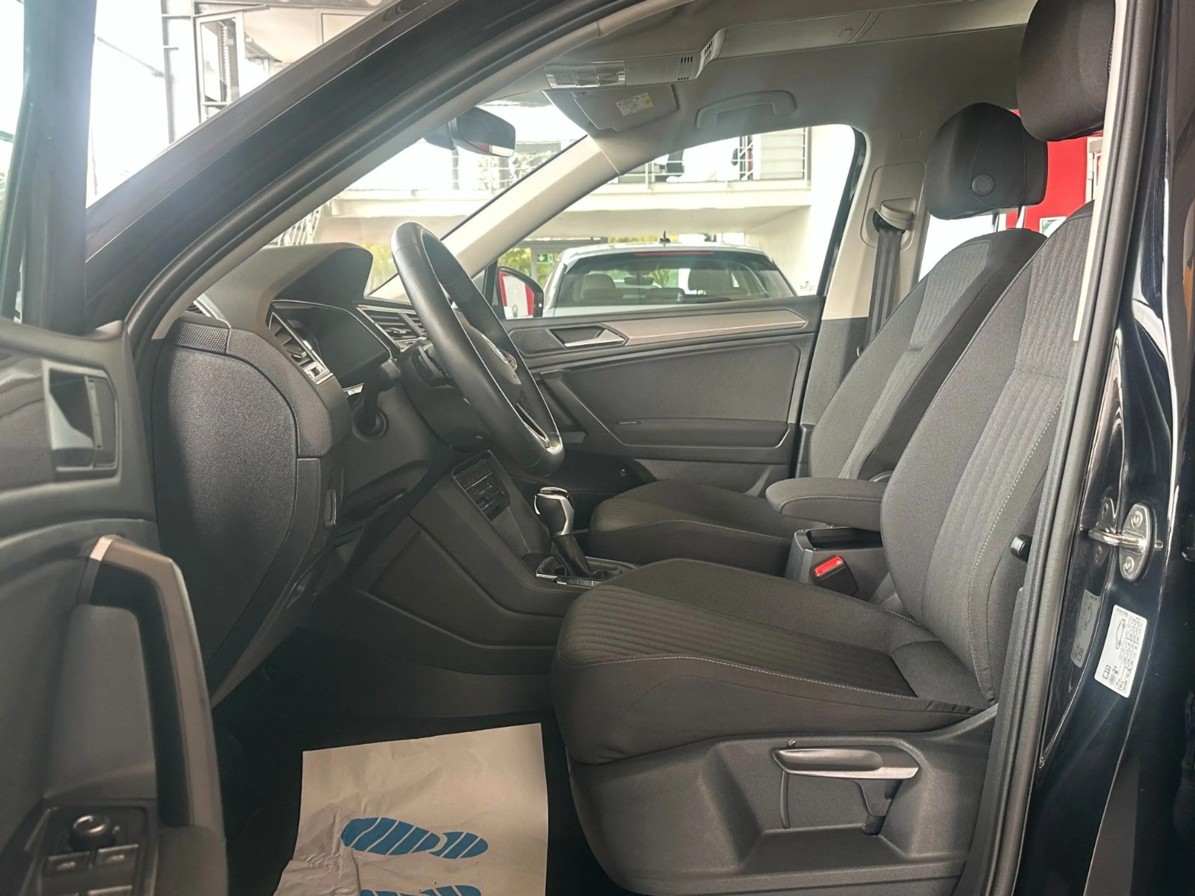 Volkswagen Tiguan Allspace 1.5TSI DSG,7SITZ,AHK,NaviLED,1Hd — photo 8