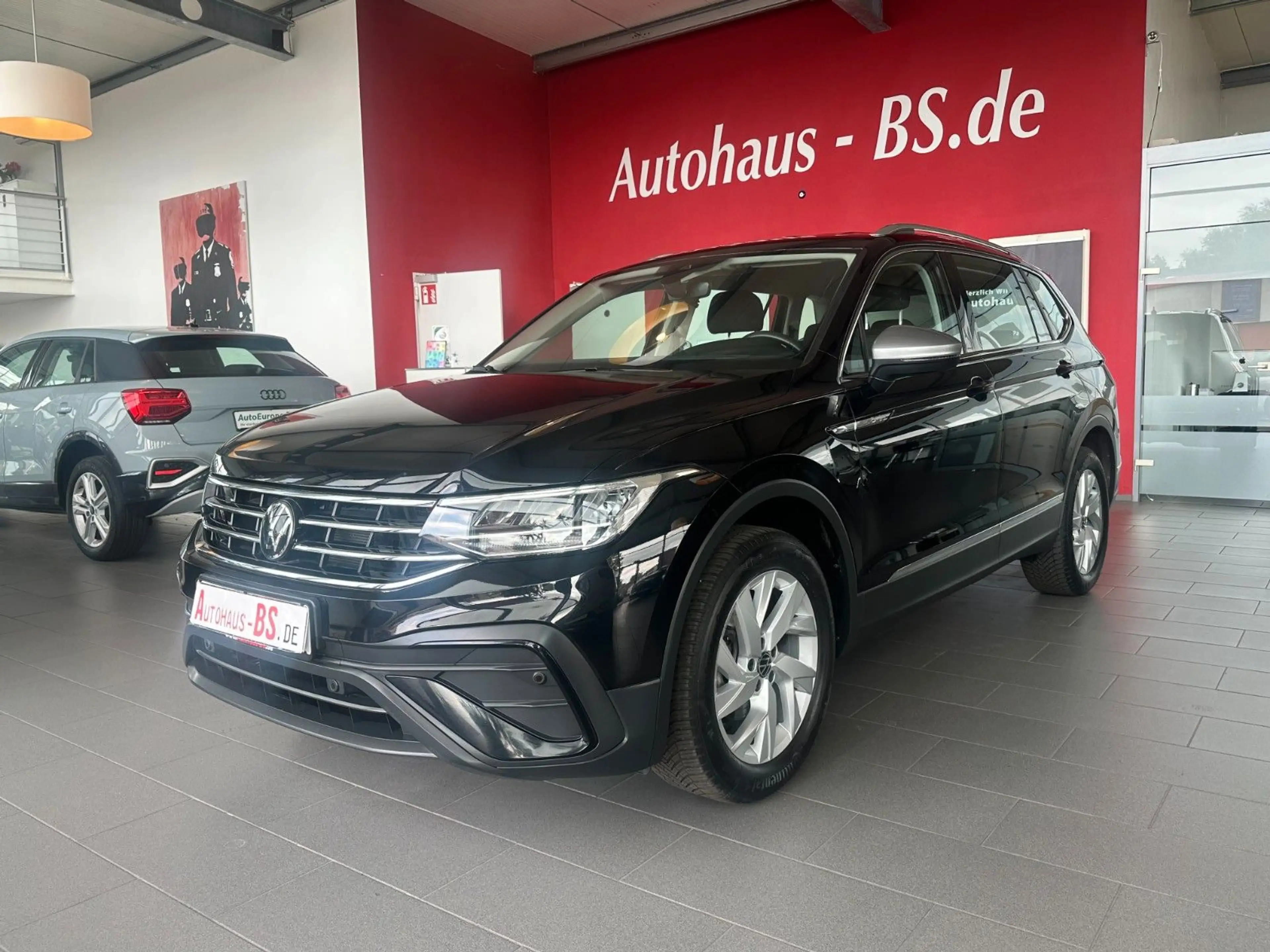 Volkswagen Tiguan Allspace 1.5TSI DSG,7SITZ,AHK,NaviLED,1Hd