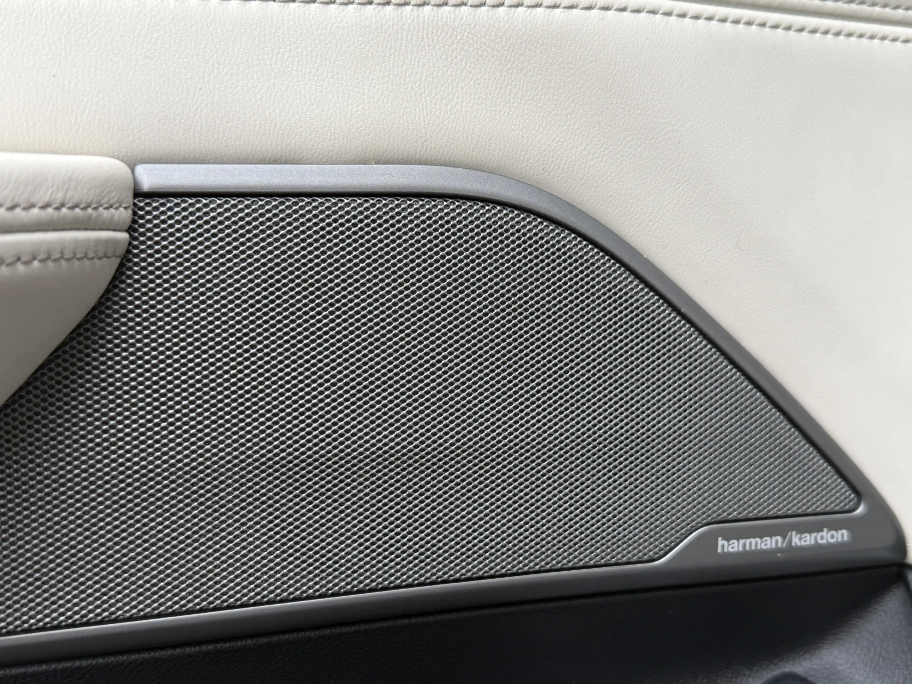 BMW 640 6-serie Gran Turismo 640i High Executive Edition A — photo 25