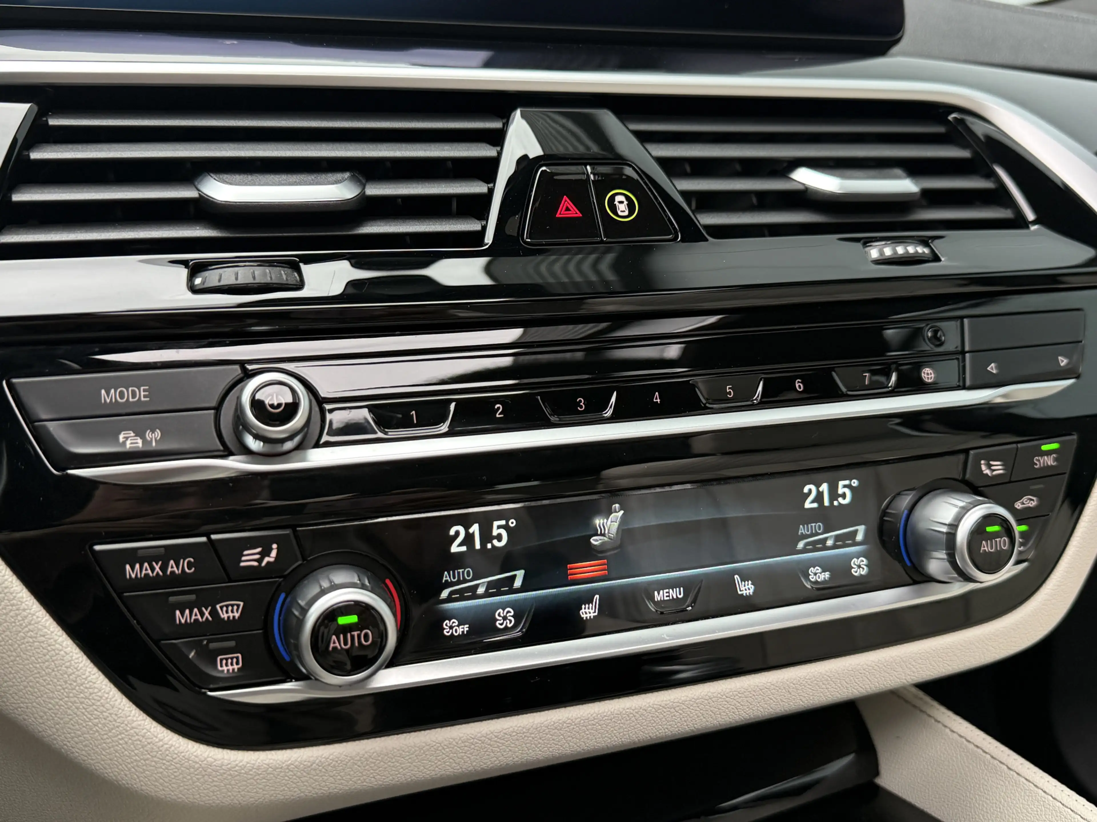 BMW 640 6-serie Gran Turismo 640i High Executive Edition A — photo 14