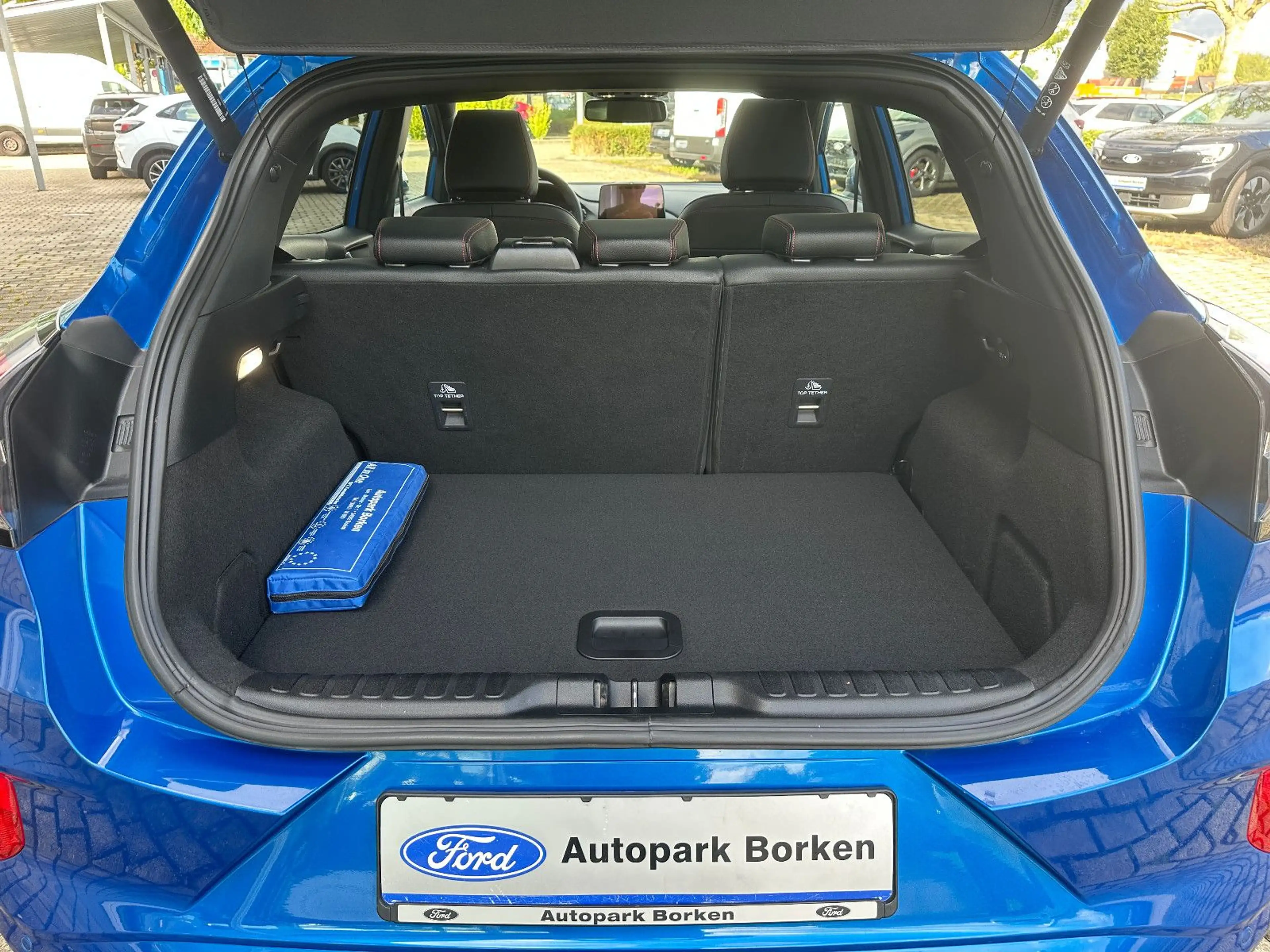 Ford Puma ST-Line X PANO AHK Winter-Paket — photo 6
