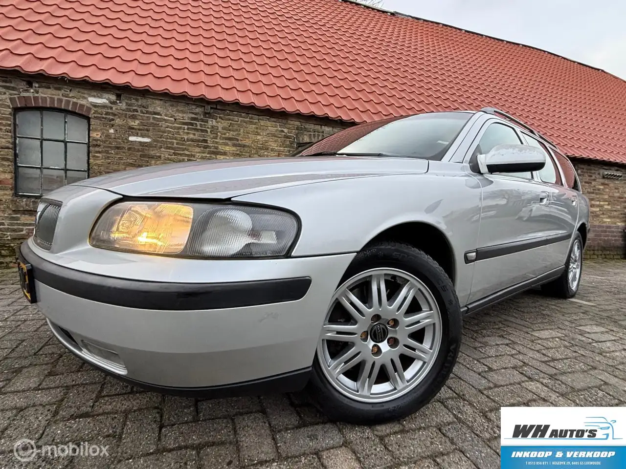 Volvo V70 2.4 T Comfort Line, foto 1