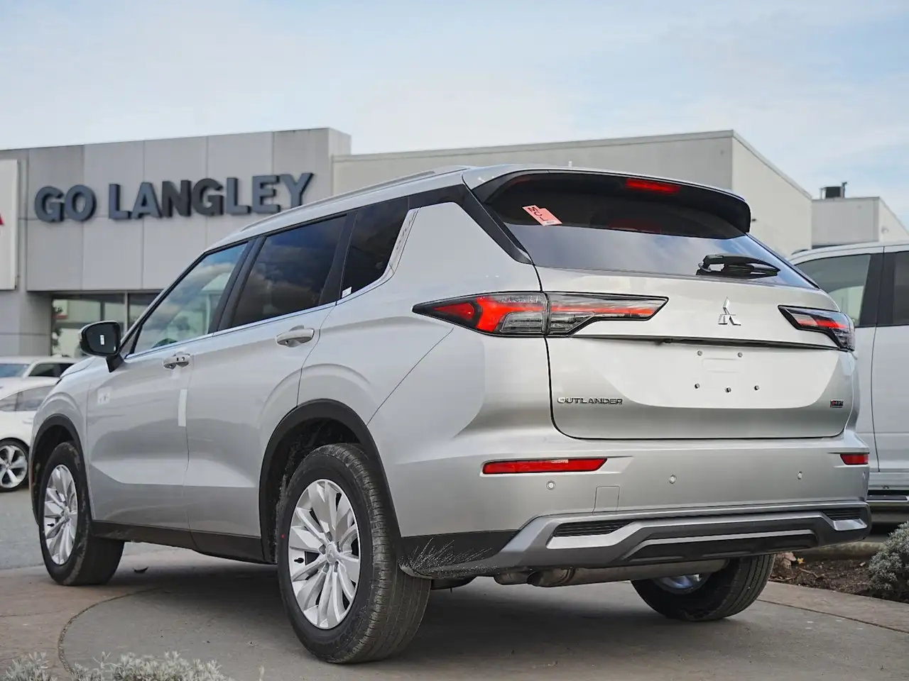 Mitsubishi Outlander снимка Mitsubishi Outlander
