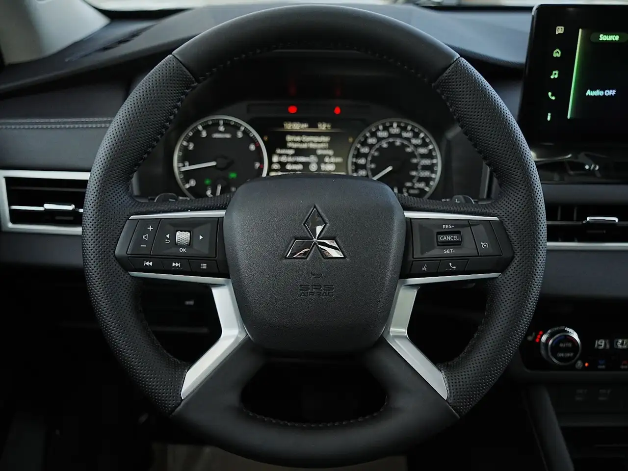 Mitsubishi Outlander снимка Mitsubishi Outlander