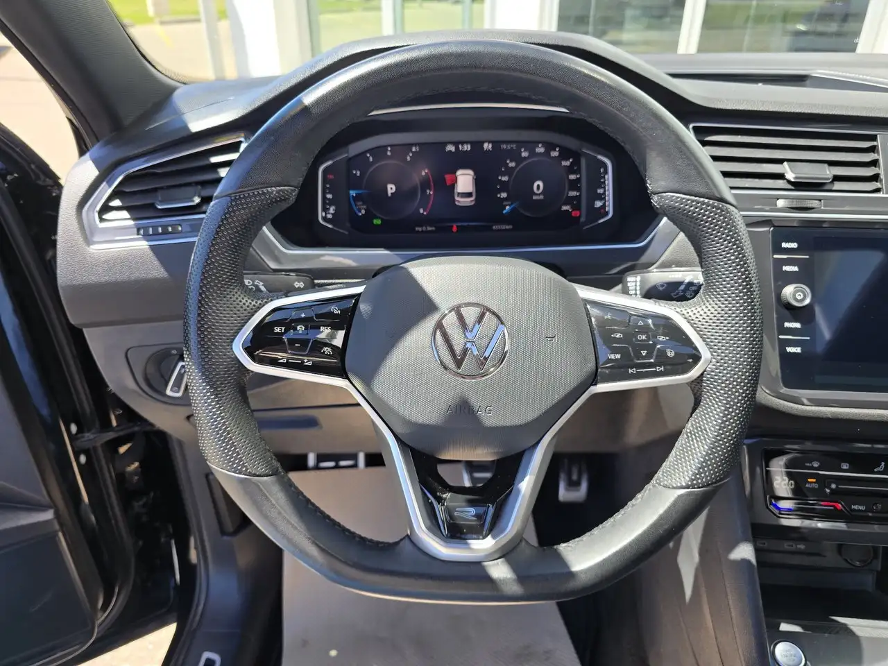 Volkswagen Tiguan снимка Volkswagen Tiguan