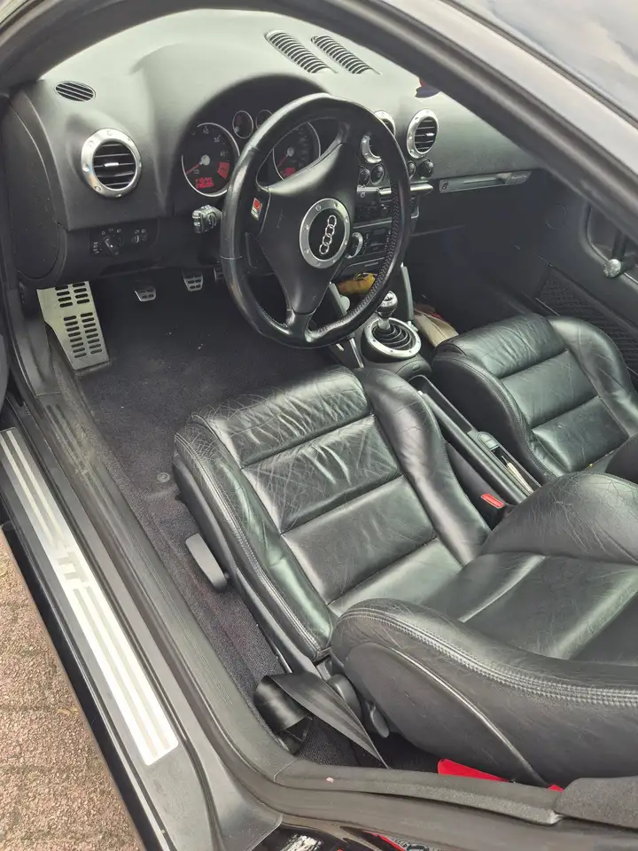 Audi TT 1.8 5V Turbo quattro, foto 5
