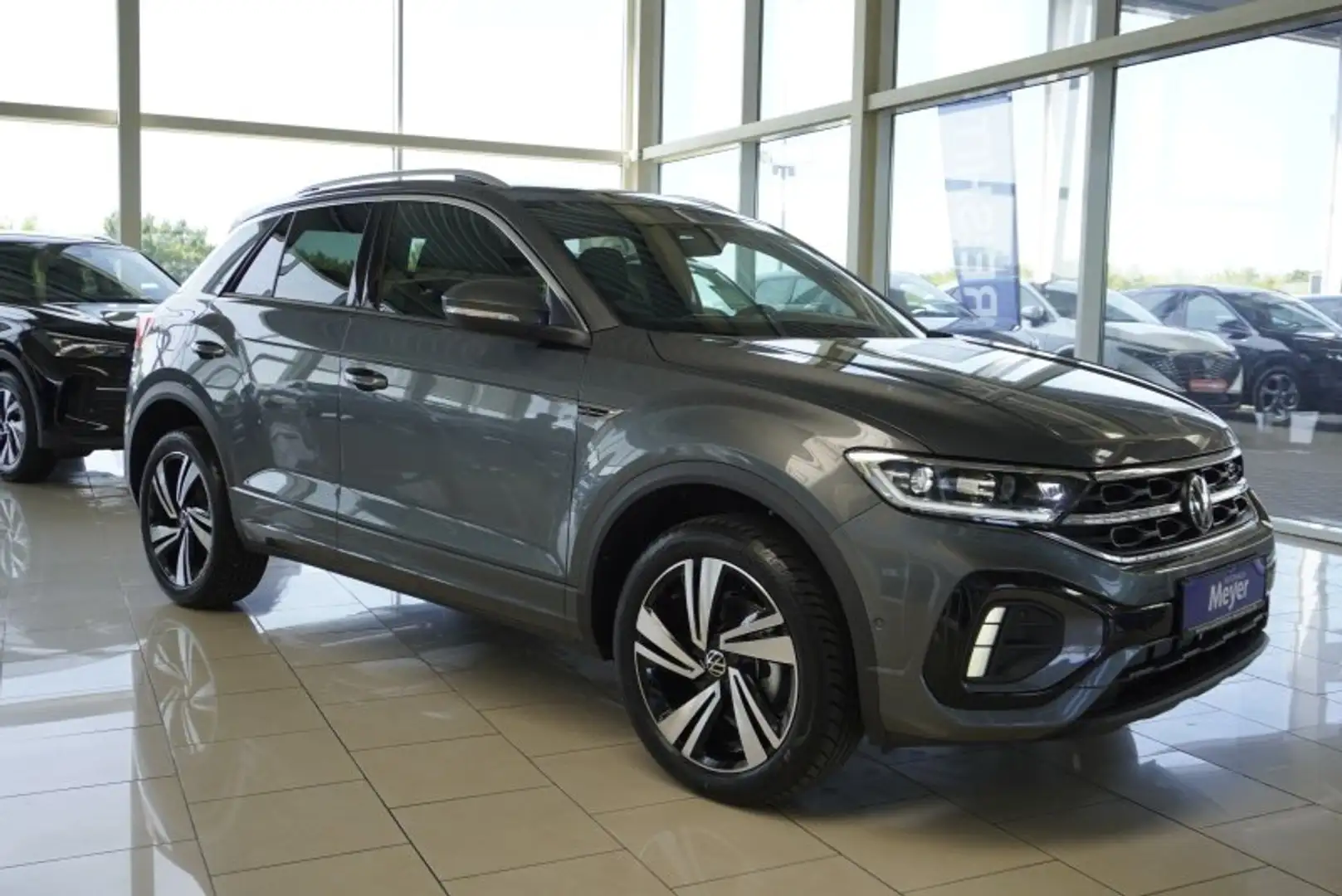 Volkswagen T-Roc R-Line 1,5TSI DSG UPE=45500 Euro       ** Grau - 1