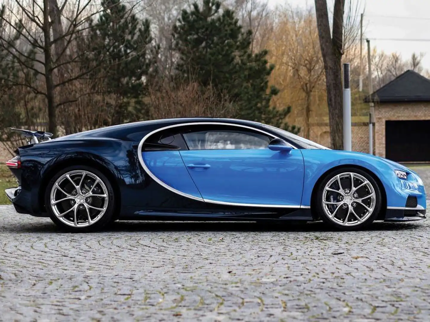 Bugatti Chiron 8.0 w16 1500cv Niebieski - 2