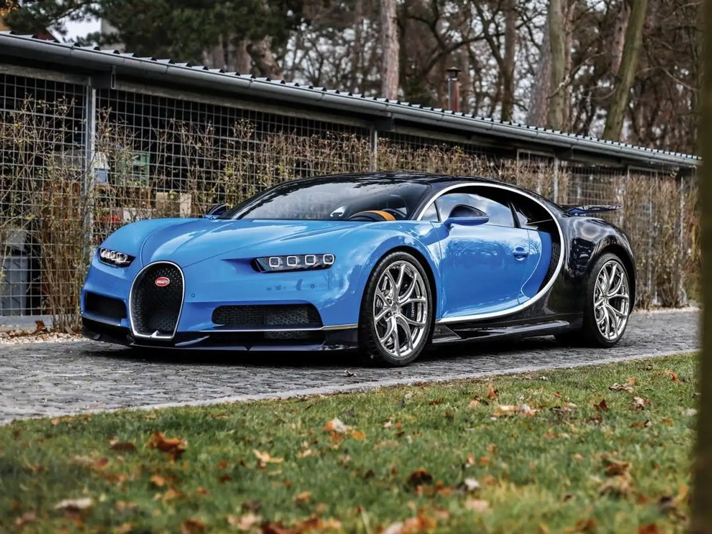 Bugatti Chiron 8.0 w16 1500cv Синій - 1