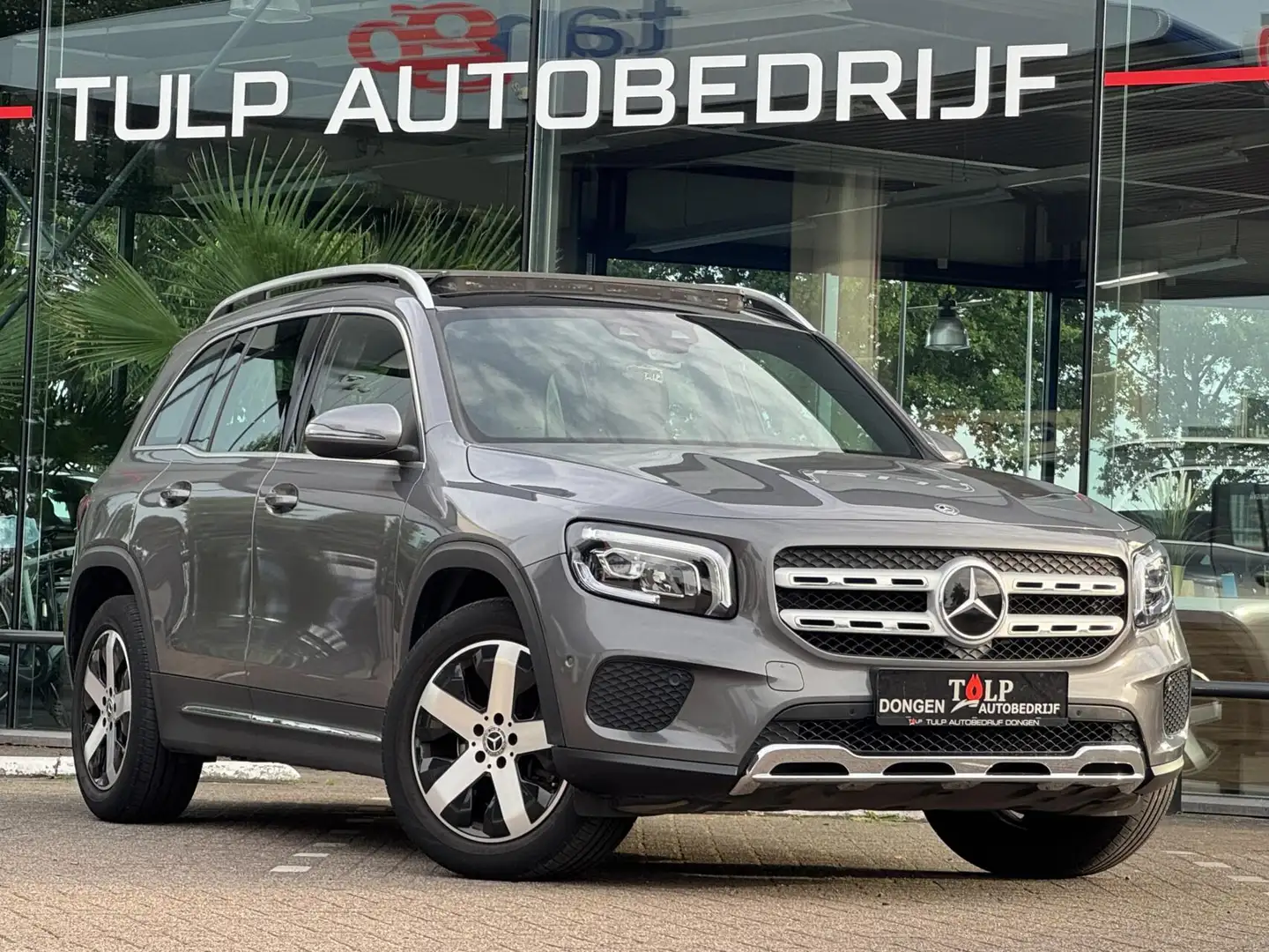 Mercedes-Benz GLB 180 d Bns Solution DCT 7 Pers Autom 2021 pano Grijs - 2