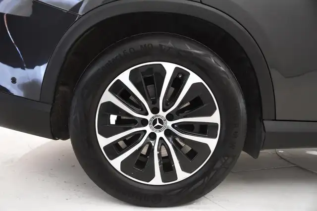 Mercedes-Benz GLC view 6