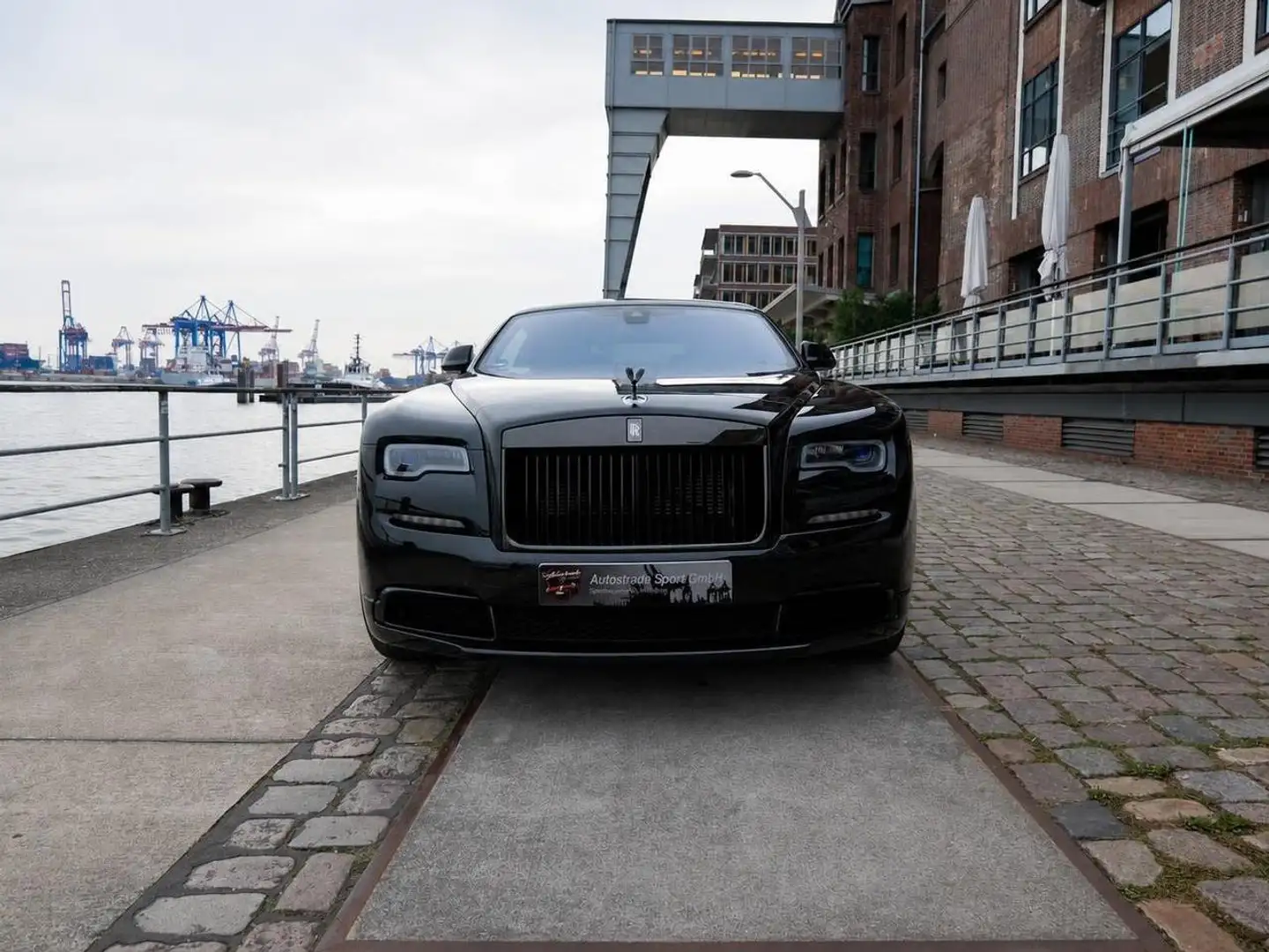 Rolls-Royce Wraith Black Badge Schwarz - 2
