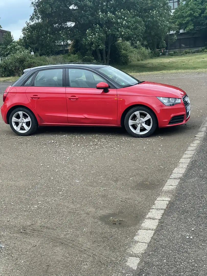 Audi A1 attraction Rot - 1