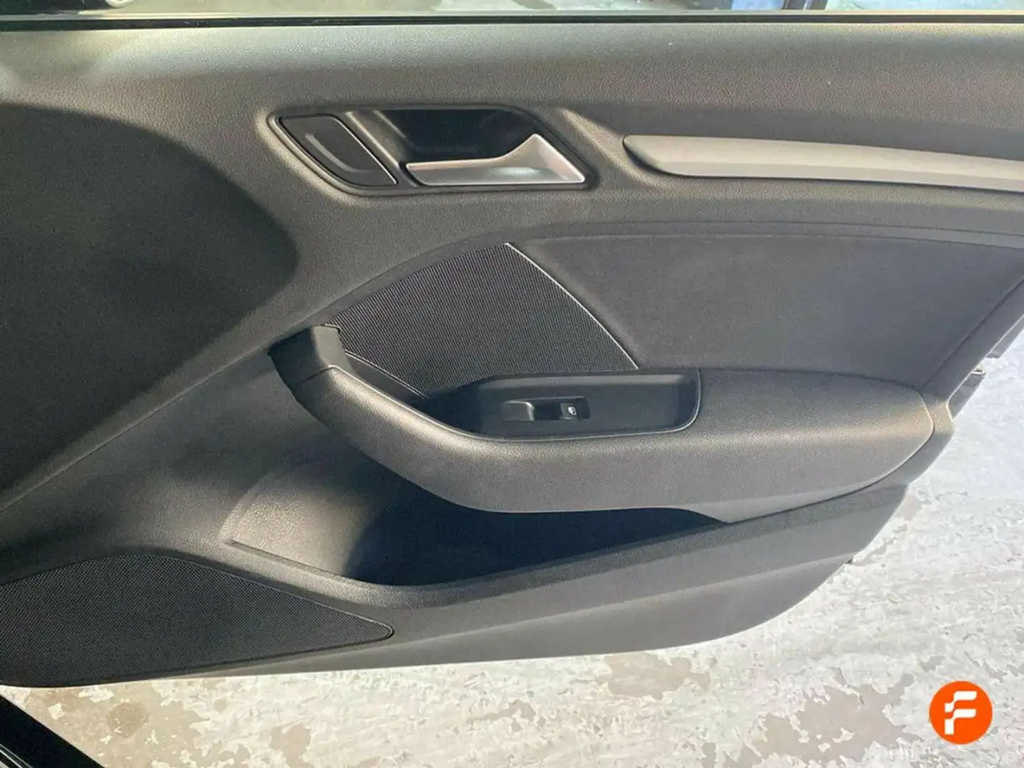Audi A3 30 TDI 85kW (116CV) S tronic Sedan Geel - 2