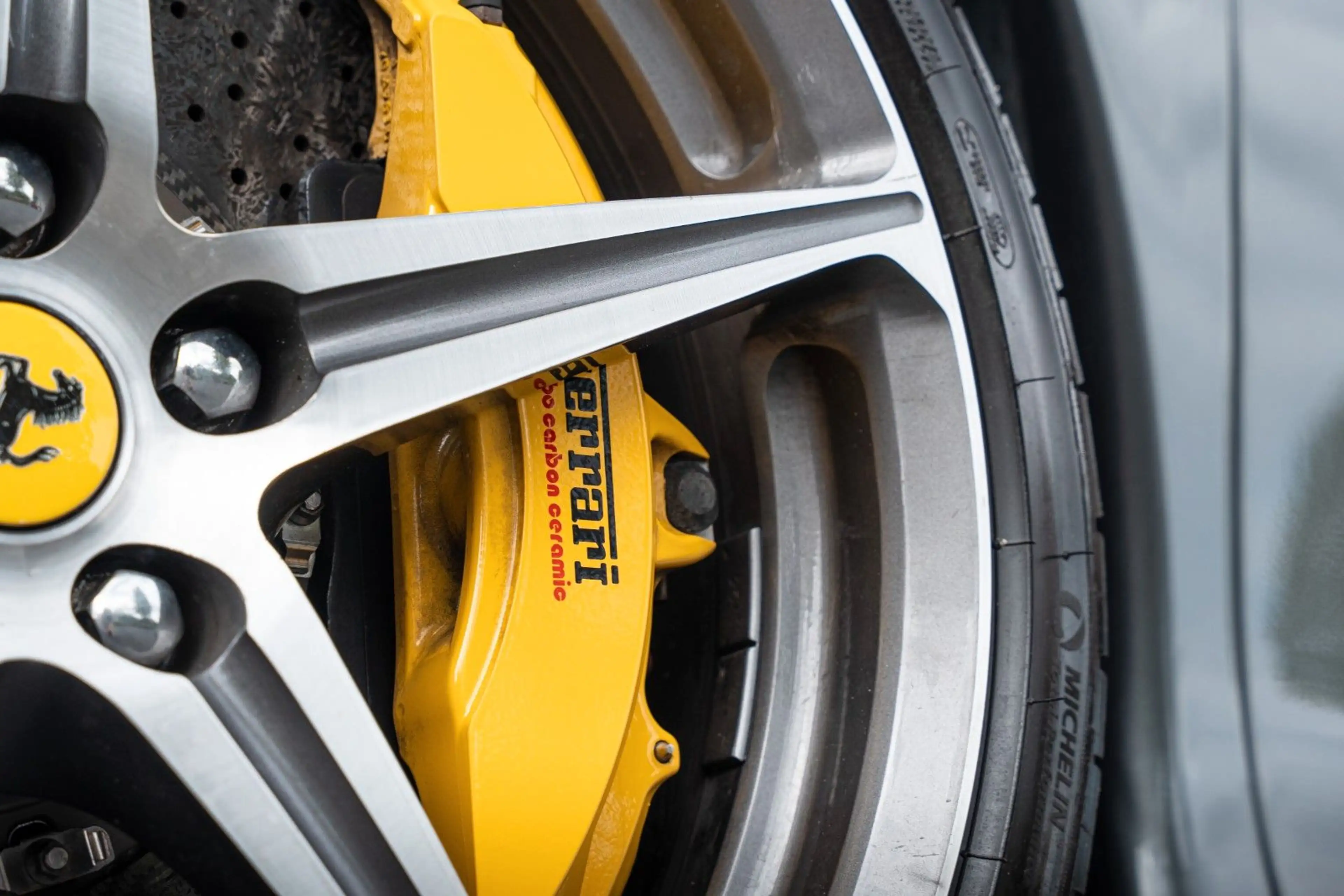 Ferrari 458 Italia *CARBON SEATS*LIFT*AFS*CAMERA*MWST* — photo 10