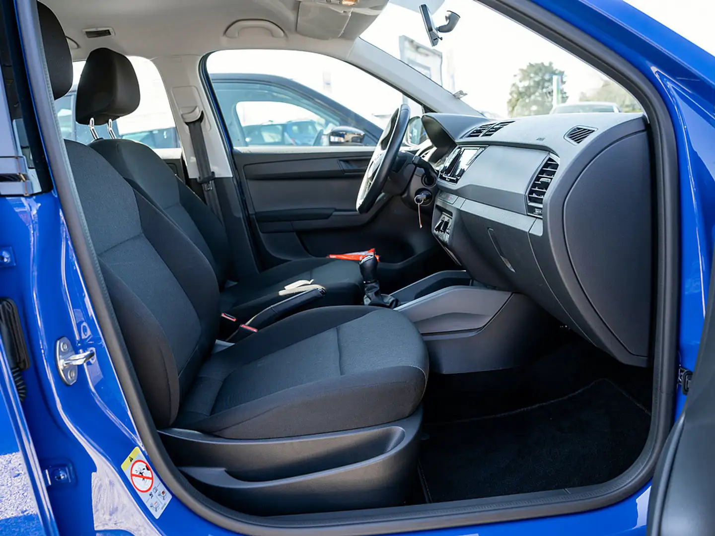 Skoda Fabia 1.0 MPI Cool Plus ALU SUNSET DAB+ Blau - 2
