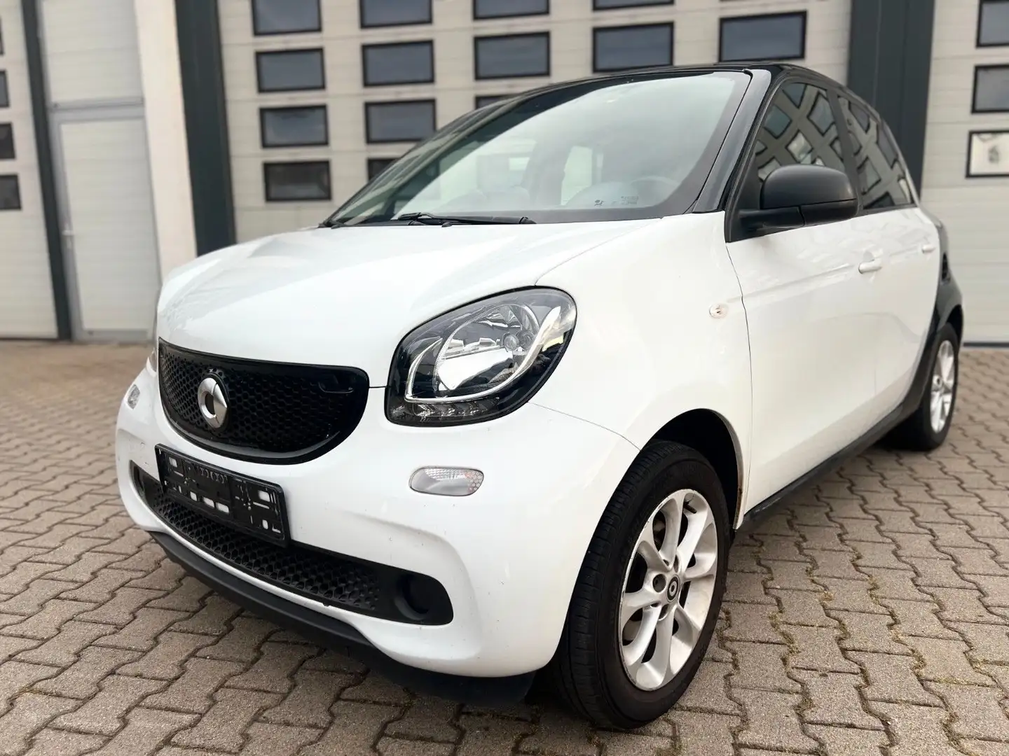 smart forFour forfour 0.9 Turbo Basis passion Schwarz - 2